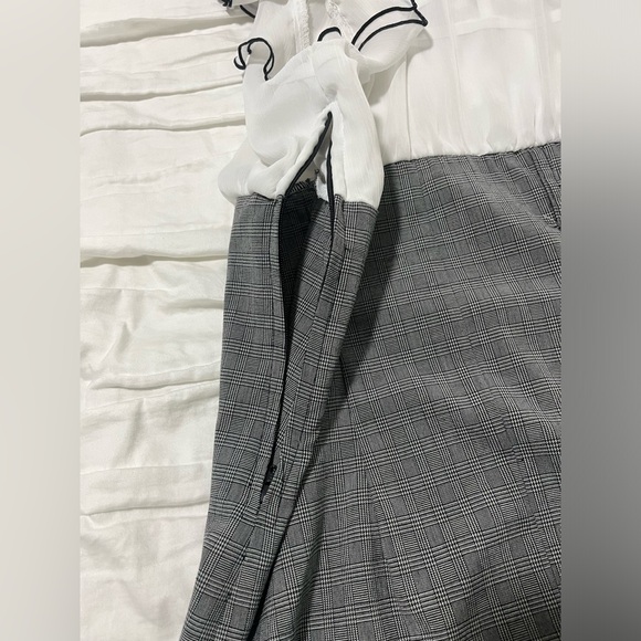 A. Byer black and white dress with belt. Size 7. - Picture 4 of 4